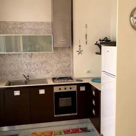 Appartement Pinarella Centro Con Ampio Balcone Vicino Al Mare *